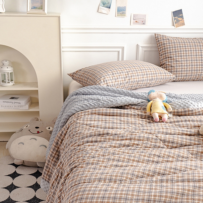 91家纺网 家纺一手货源 找家纺 天瑜家纺 2025新款全棉纯棉色织水洗棉手包豆豆被大豆被被子被芯 洋气灰