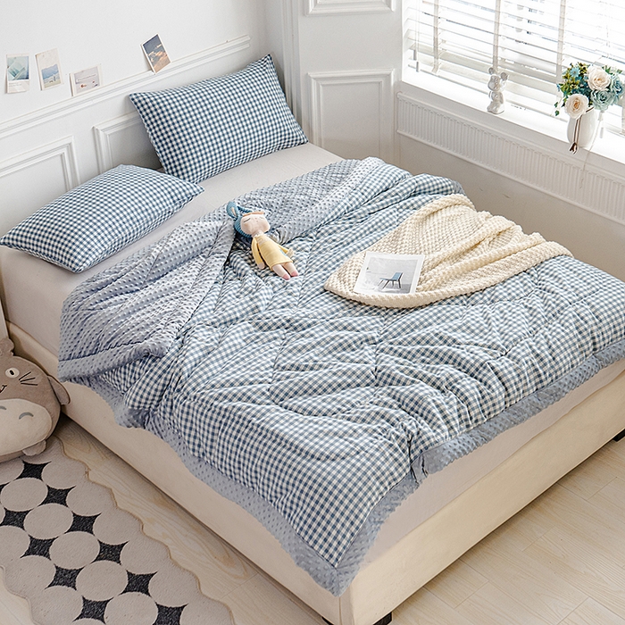 91家纺网 家纺一手货源 找家纺 天瑜家纺 2025新款全棉纯棉色织水洗棉手包豆豆被大豆被被子被芯 蓝小格