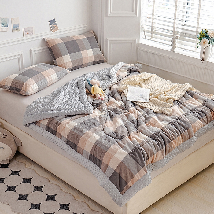 91家纺网 家纺一手货源 找家纺 天瑜家纺 2025新款全棉纯棉色织水洗棉手包豆豆被大豆被被子被芯 洛伊灰咖大格