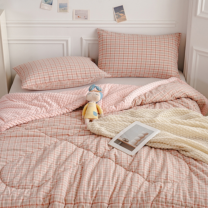 91家纺网 家纺一手货源 找家纺 天瑜家纺 2025新款全棉纯棉色织水洗棉手包豆豆被大豆被被子被芯 洋气红