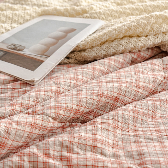 91家纺网 家纺一手货源 找家纺 天瑜家纺 2025新款全棉纯棉色织水洗棉手包豆豆被大豆被被子被芯 洋气红