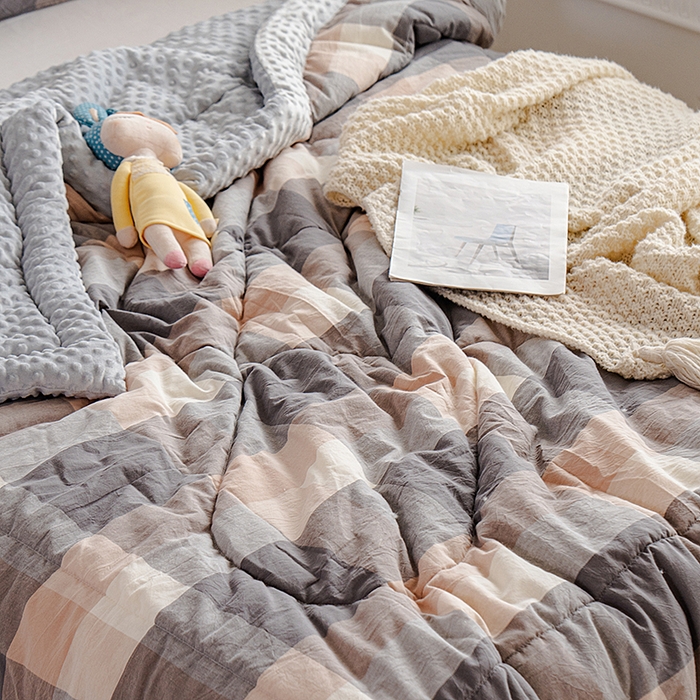 91家纺网 家纺一手货源 找家纺 天瑜家纺 2025新款全棉纯棉色织水洗棉手包豆豆被大豆被被子被芯 洛伊灰咖大格