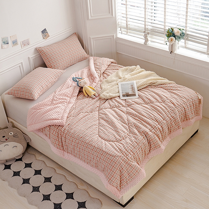 91家纺网 家纺一手货源 找家纺 天瑜家纺 2025新款全棉纯棉色织水洗棉手包豆豆被大豆被被子被芯 洋气红