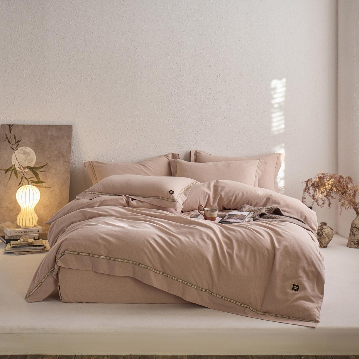 91家纺网 家纺一手货源 找家纺 涵宸家纺 2025新款A类棉麻四件套-简慕 简慕-浅粉