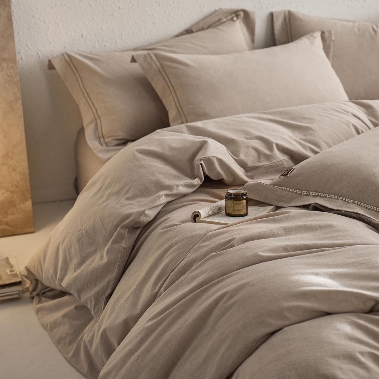 91家纺网 家纺一手货源 找家纺 涵宸家纺 2025新款A类棉麻四件套-简慕 简慕-浅驼