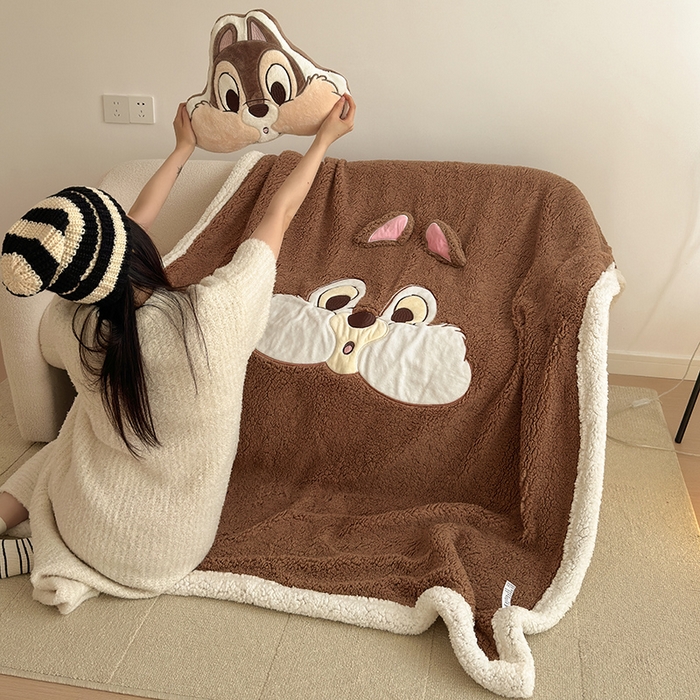 91家纺网 家纺一手货源 找家纺 小叮当家纺仓储工厂店 2025新款A类母婴级迪士尼毛毯牛奶绒毯珊瑚绒毛毯沙发毯盖毯雪花绒毛毯午睡毯子 贴布绣-奇奇蒂蒂