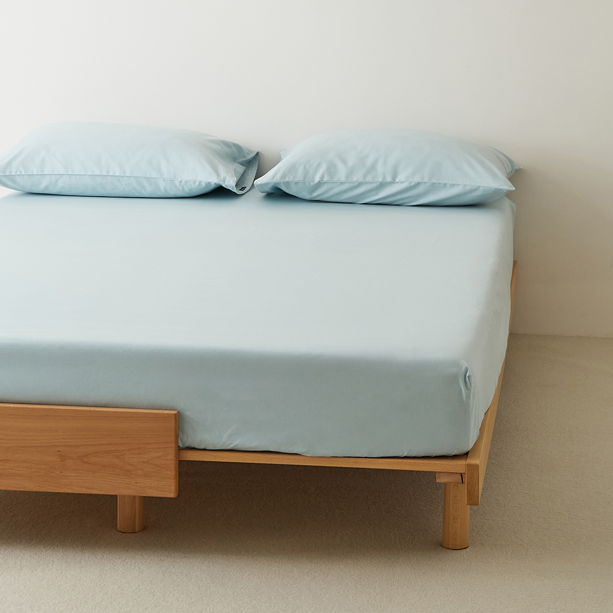 91家纺网 家纺一手货源 找家纺 EH家居 2025新款全棉磨毛纯色单床笠-云栖系列 海蓝