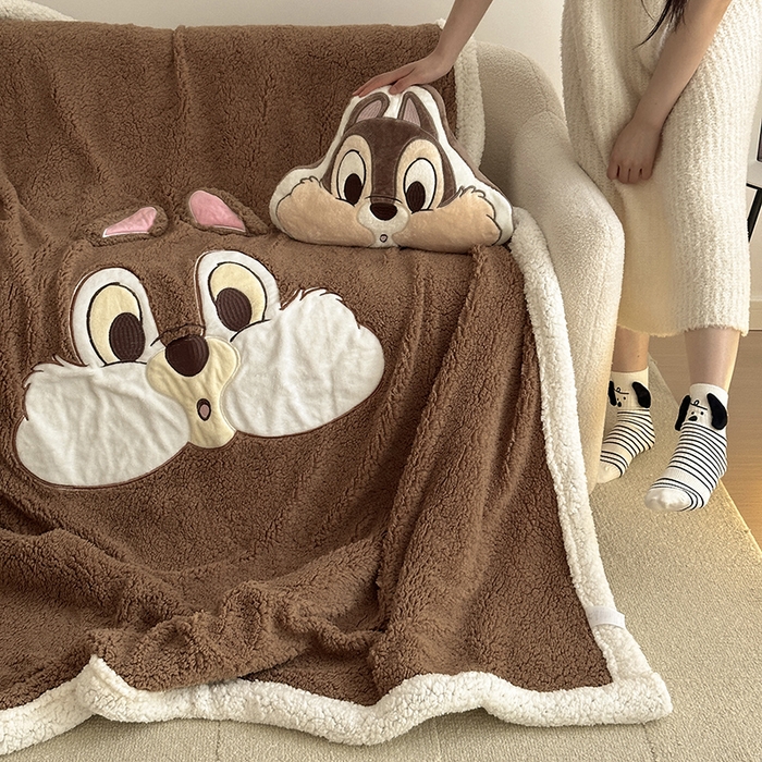 91家纺网 家纺一手货源 找家纺 小叮当家纺仓储工厂店 2025新款A类母婴级迪士尼毛毯牛奶绒毯珊瑚绒毛毯沙发毯盖毯雪花绒毛毯午睡毯子 贴布绣-奇奇蒂蒂