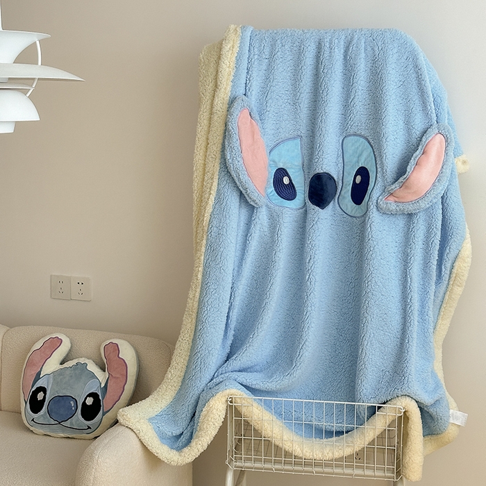 91家纺网 家纺一手货源 找家纺 小叮当家纺仓储工厂店 2025新款A类母婴级迪士尼毛毯牛奶绒毯珊瑚绒毛毯沙发毯盖毯雪花绒毛毯午睡毯子 贴布绣-史迪仔