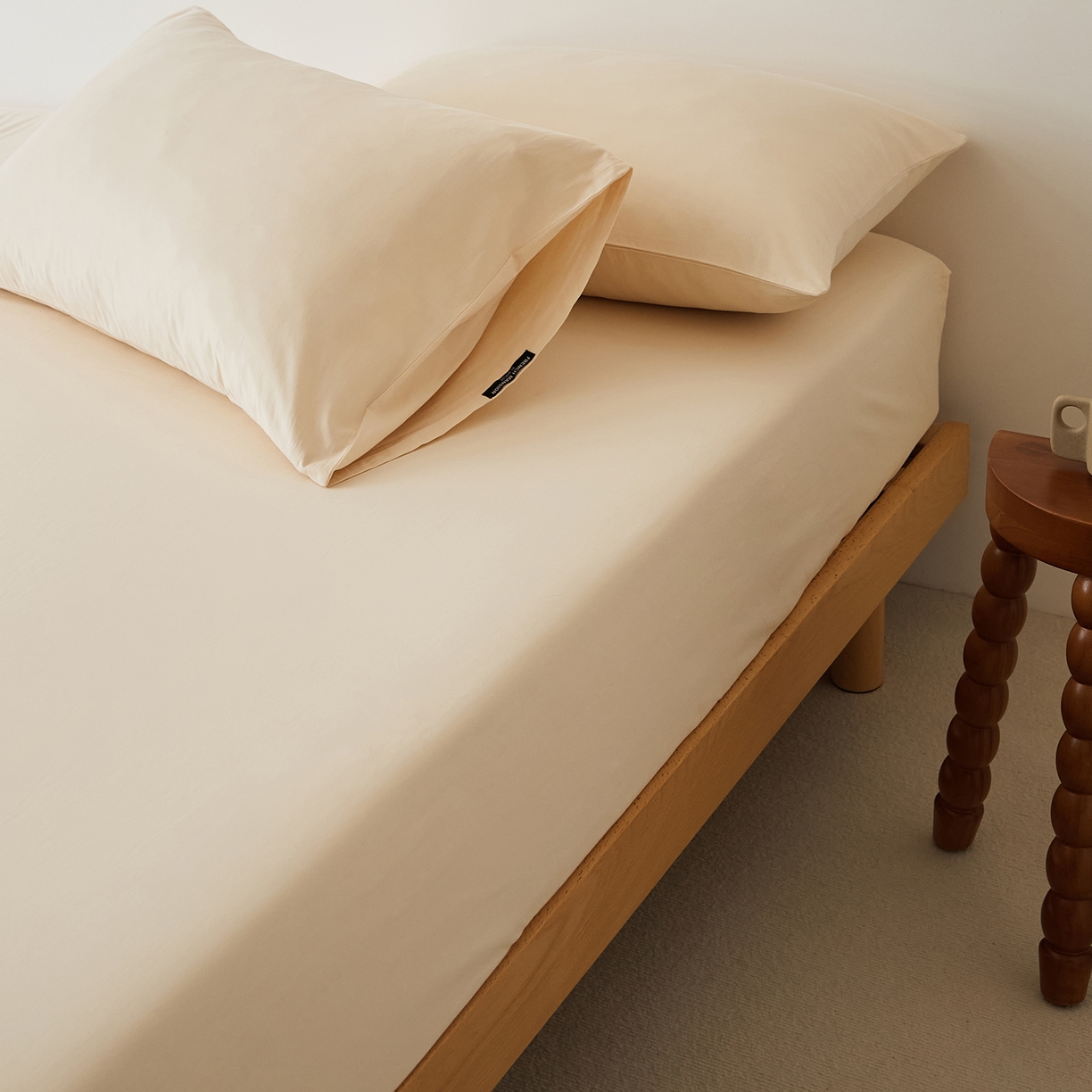 91家纺网 家纺一手货源 找家纺 EH家居 2025新款全棉磨毛纯色单床笠-云栖系列 梨落