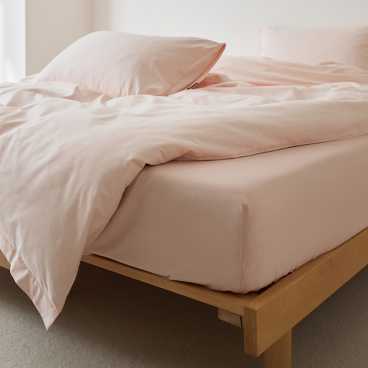 91家纺网 家纺一手货源 找家纺 EH家居 2025新款全棉磨毛纯色单床笠-云栖系列 莲粉色