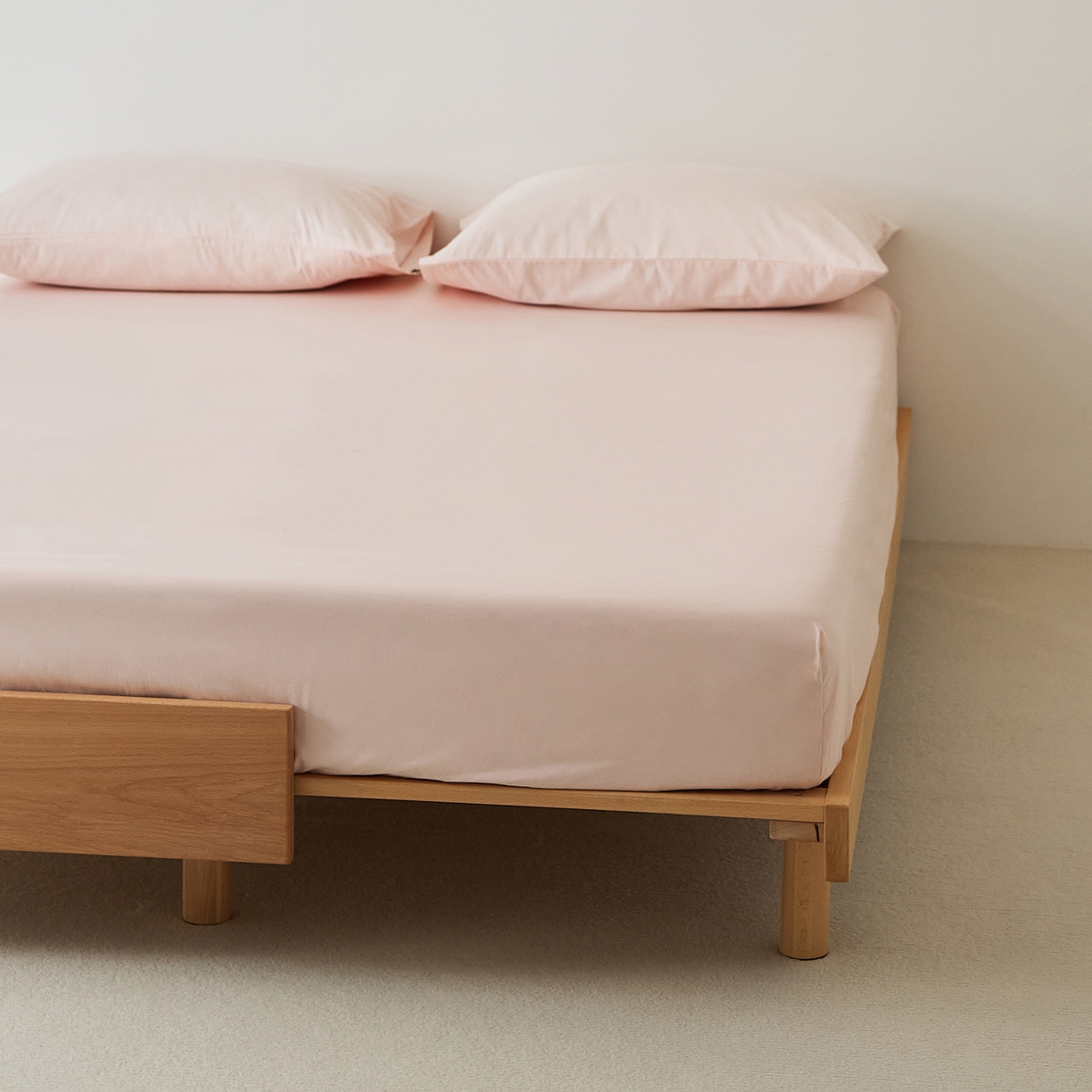 91家纺网 家纺一手货源 找家纺 EH家居 2025新款全棉磨毛纯色单床笠-云栖系列 莲粉色