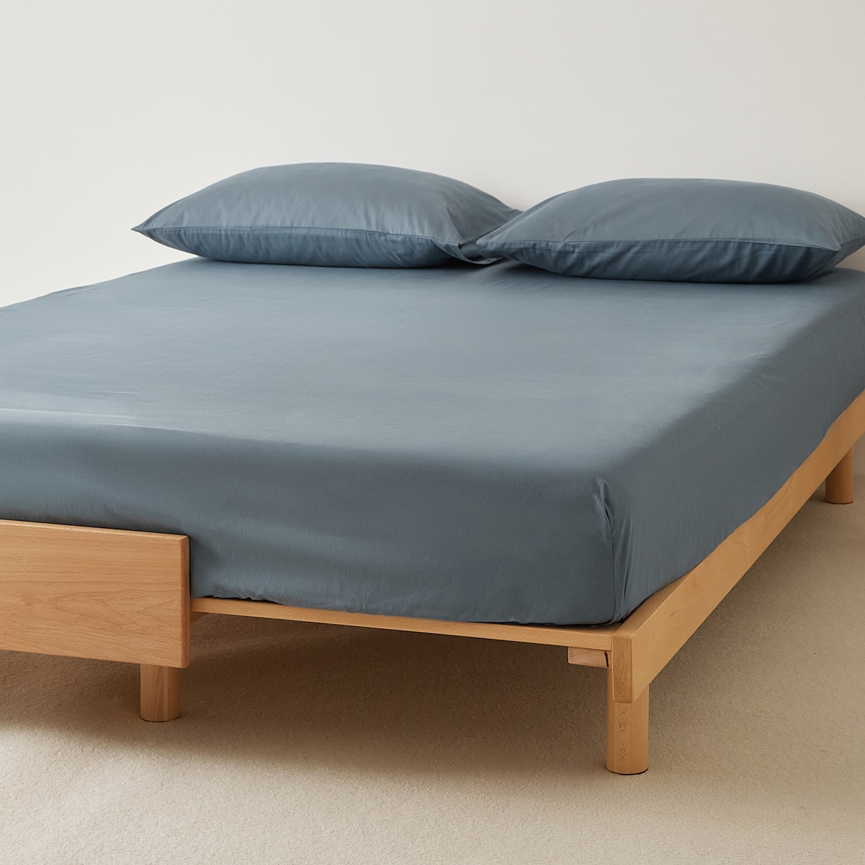 91家纺网 家纺一手货源 找家纺 EH家居 2025新款全棉磨毛纯色单床笠-云栖系列 南菲蓝