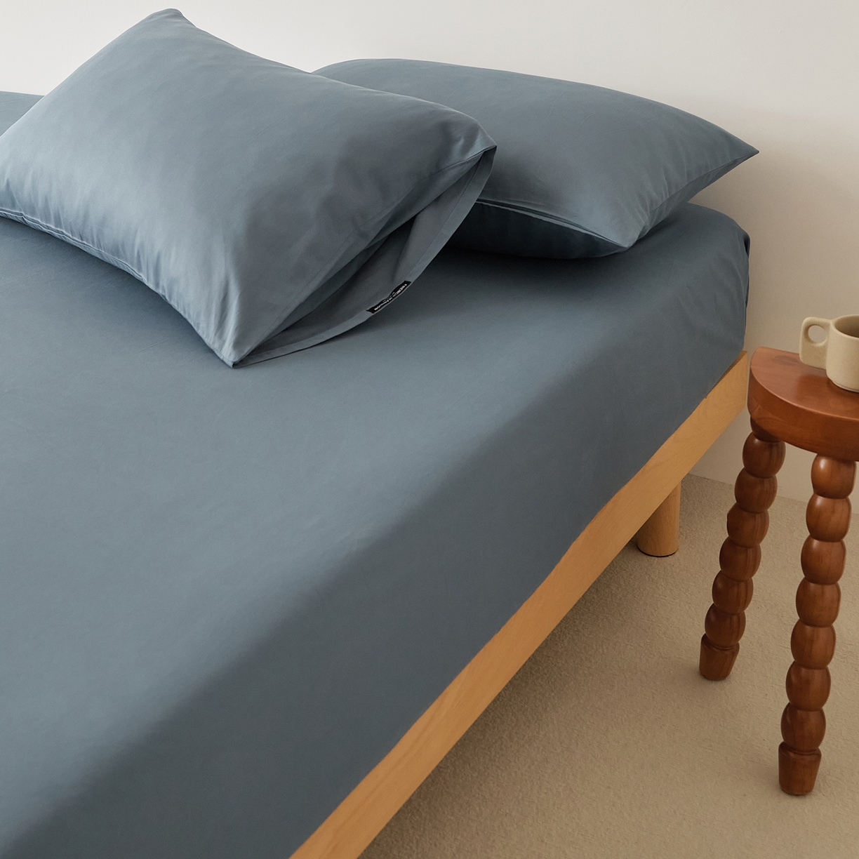 91家纺网 家纺一手货源 找家纺 EH家居 2025新款全棉磨毛纯色单床笠-云栖系列 南菲蓝