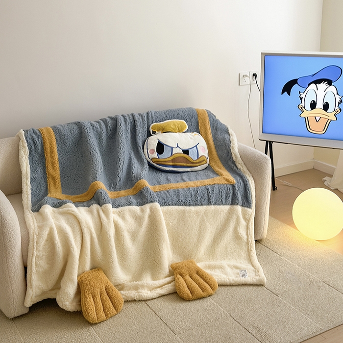 91家纺网 家纺一手货源 找家纺 小叮当家纺仓储工厂店 2025新款A类母婴级迪士尼毛毯牛奶绒毯珊瑚绒毛毯沙发毯盖毯雪花绒毛毯午睡毯子 贴布绣-唐老鸭