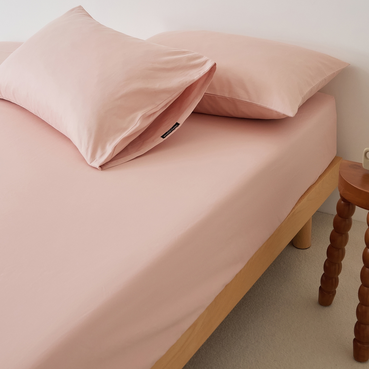 91家纺网 家纺一手货源 找家纺 EH家居 2025新款全棉磨毛纯色单床笠-云栖系列 水粉