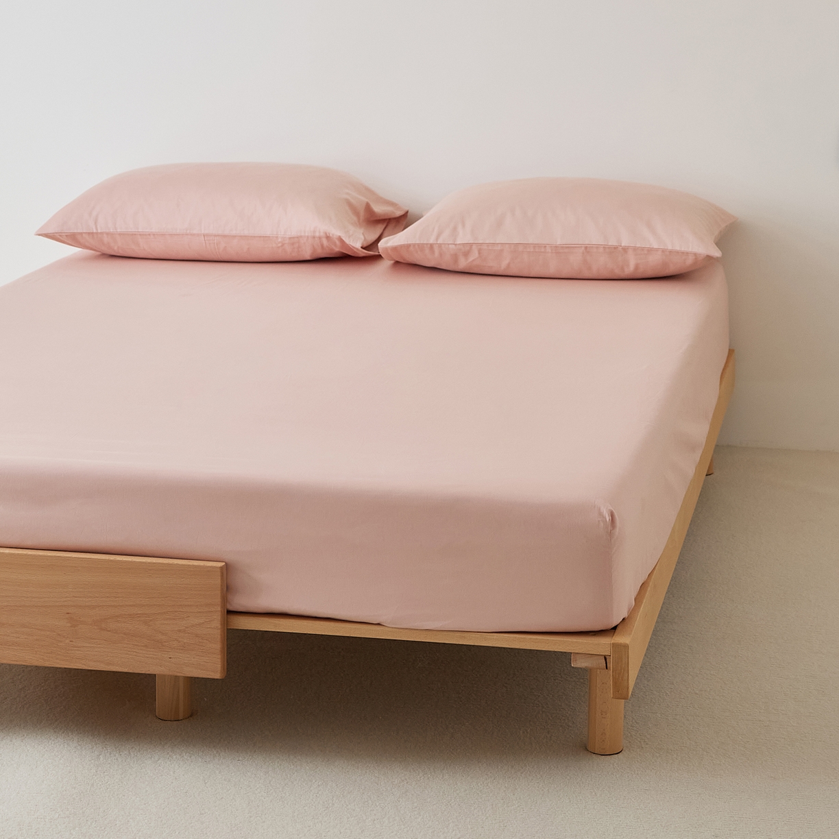 91家纺网 家纺一手货源 找家纺 EH家居 2025新款全棉磨毛纯色单床笠-云栖系列 水粉