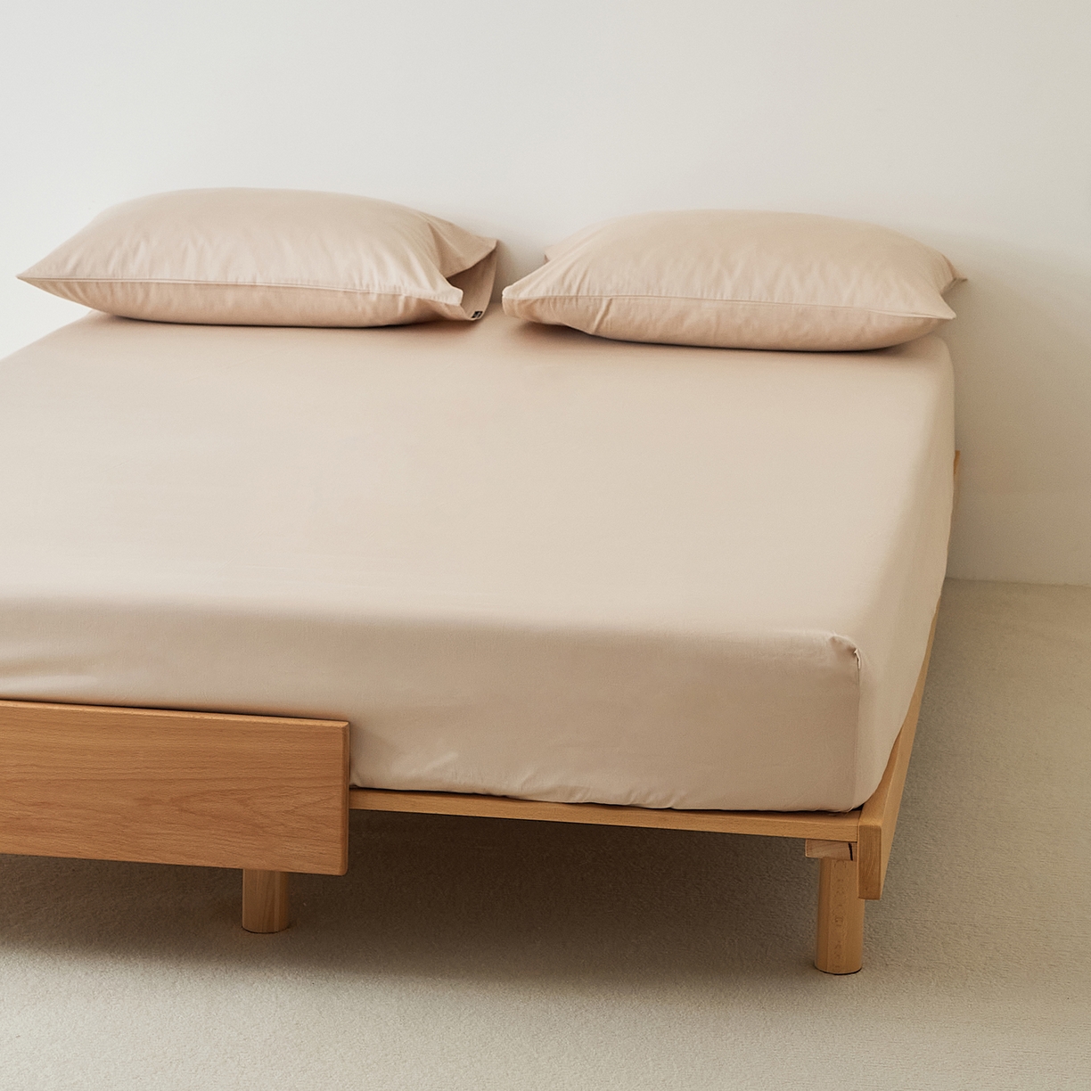 91家纺网 家纺一手货源 找家纺 EH家居 2025新款全棉磨毛纯色单床笠-云栖系列 西洋灰粉