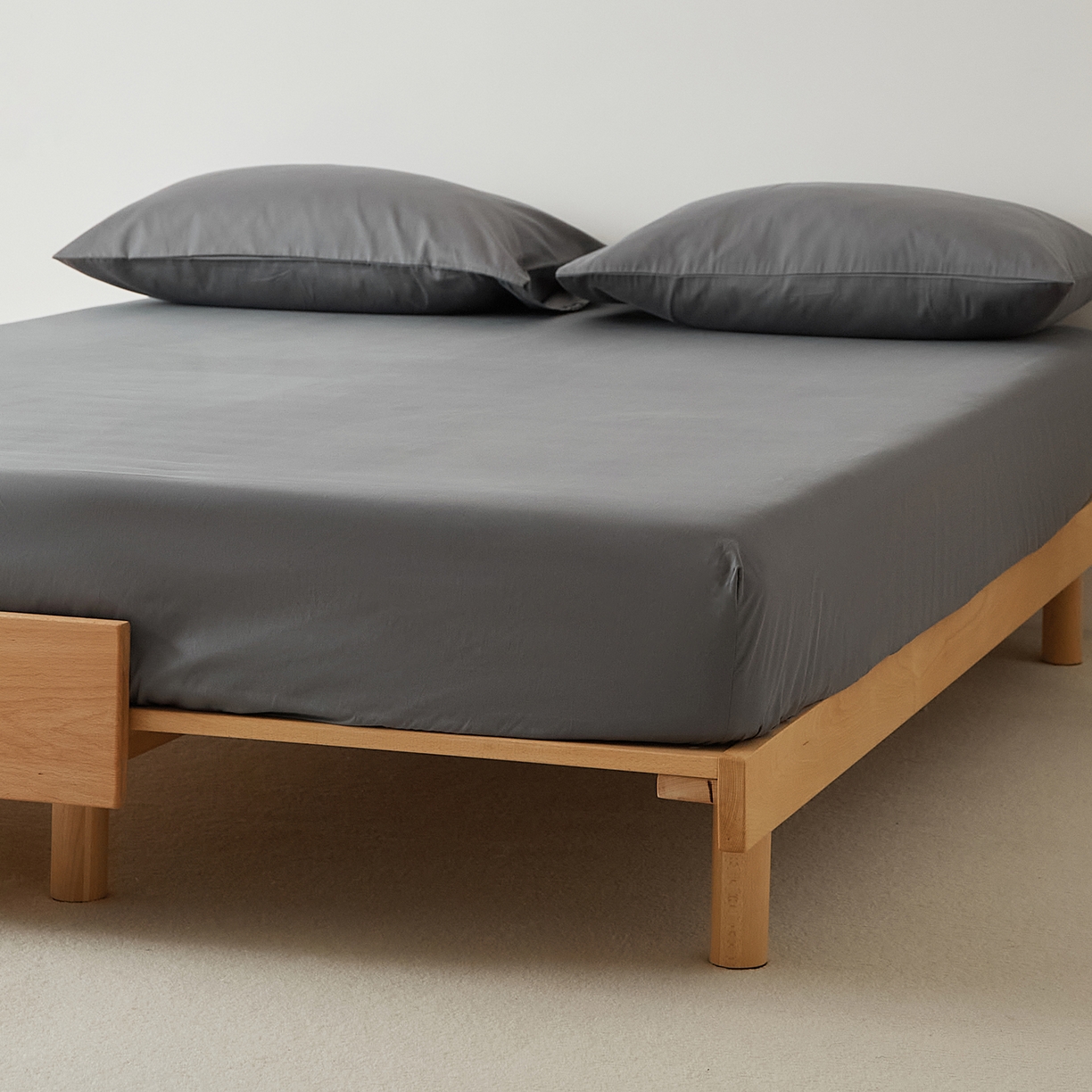 91家纺网 家纺一手货源 找家纺 EH家居 2025新款全棉磨毛纯色单床笠-云栖系列 银河灰