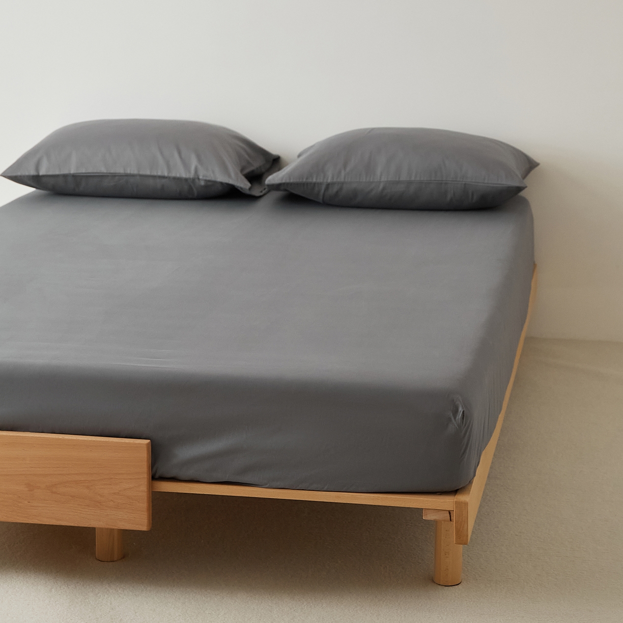 91家纺网 家纺一手货源 找家纺 EH家居 2025新款全棉磨毛纯色单床笠-云栖系列 银河灰