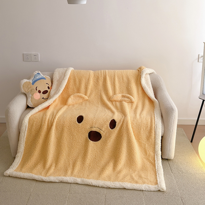 91家纺网 家纺一手货源 找家纺 小叮当家纺仓储工厂店 2025新款A类母婴级迪士尼毛毯牛奶绒毯珊瑚绒毛毯沙发毯盖毯雪花绒毛毯午睡毯子 贴布绣-维尼小熊