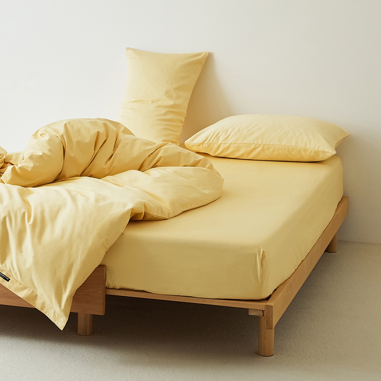 91家纺网 家纺一手货源 找家纺 EH家居 2025新款全棉磨毛纯色单床笠-云栖系列 樱黄