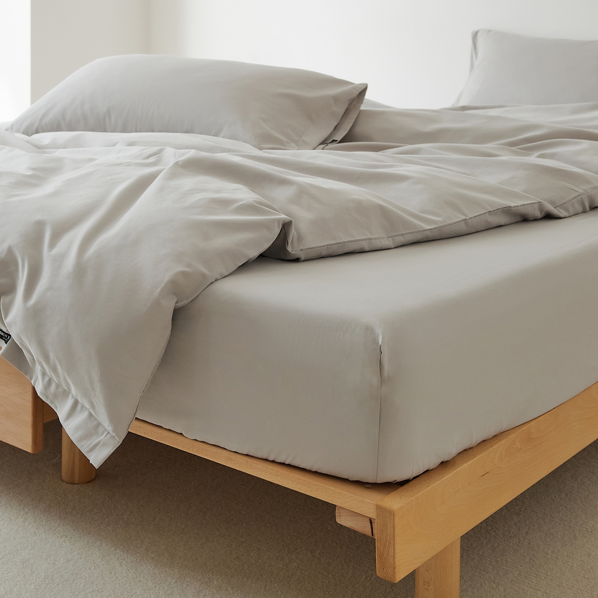 91家纺网 家纺一手货源 找家纺 EH家居 2025新款全棉磨毛纯色单床笠-云栖系列 云灰色