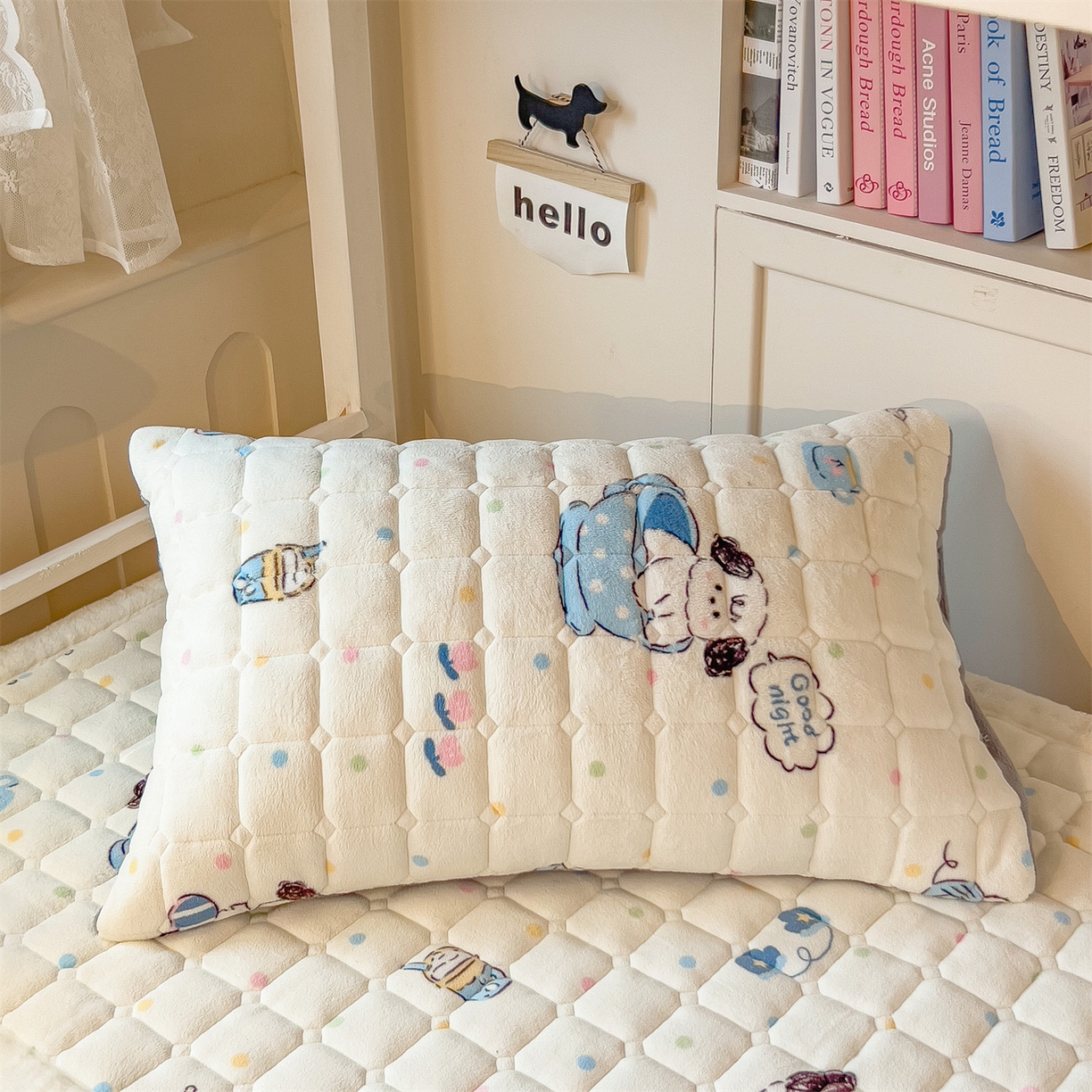 91家纺网 家纺一手货源 找家纺 （总）丝幔家纺 2025新款牛奶绒印花床护垫学生款