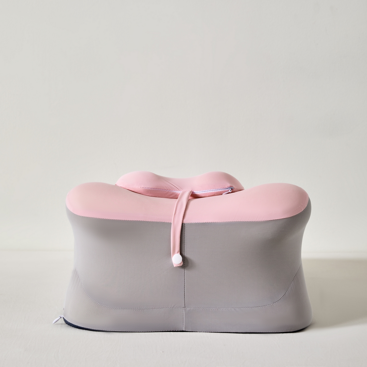 91家纺网 家纺一手货源 找家纺 芯链  2025年新款趴睡枕 粉色