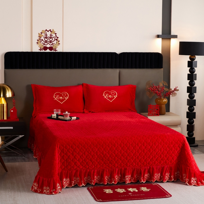 91家纺网 家纺一手货源 找家纺 青竹苑  2025新款婴儿绒刺绣婚庆四件套 典雅爱心