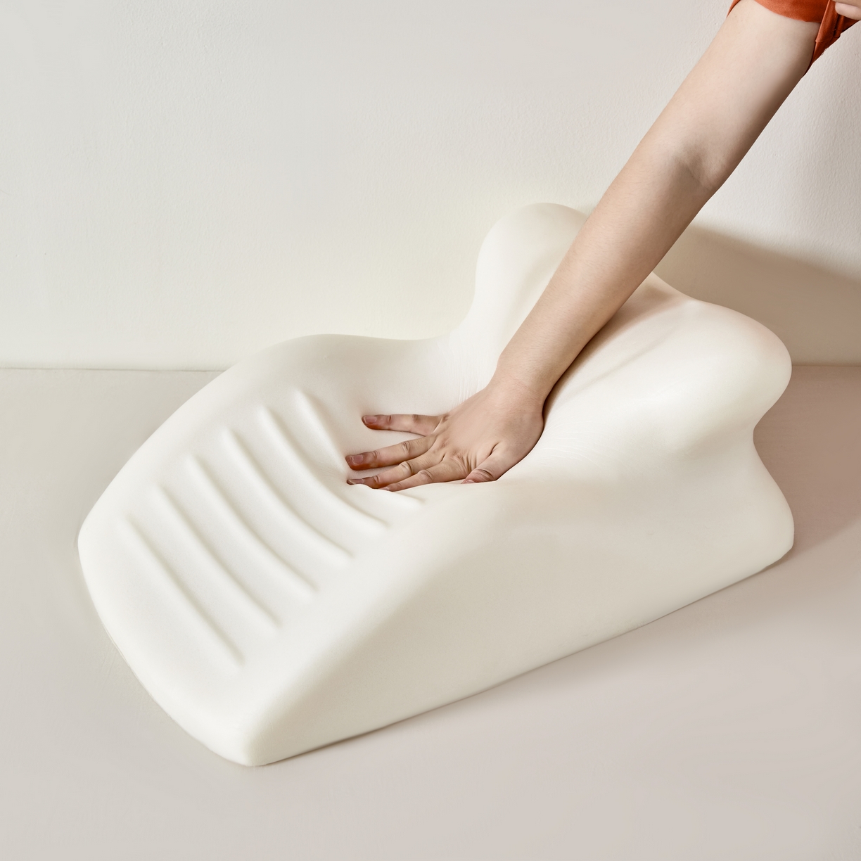 91家纺网 家纺一手货源 找家纺 芯链  2025年新款趴睡枕 蓝色