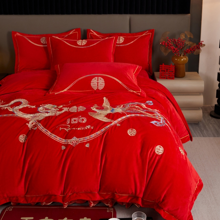 91家纺网 家纺一手货源 找家纺 青竹苑  2025新款婴儿绒刺绣婚庆四件套 龙凤蜜语