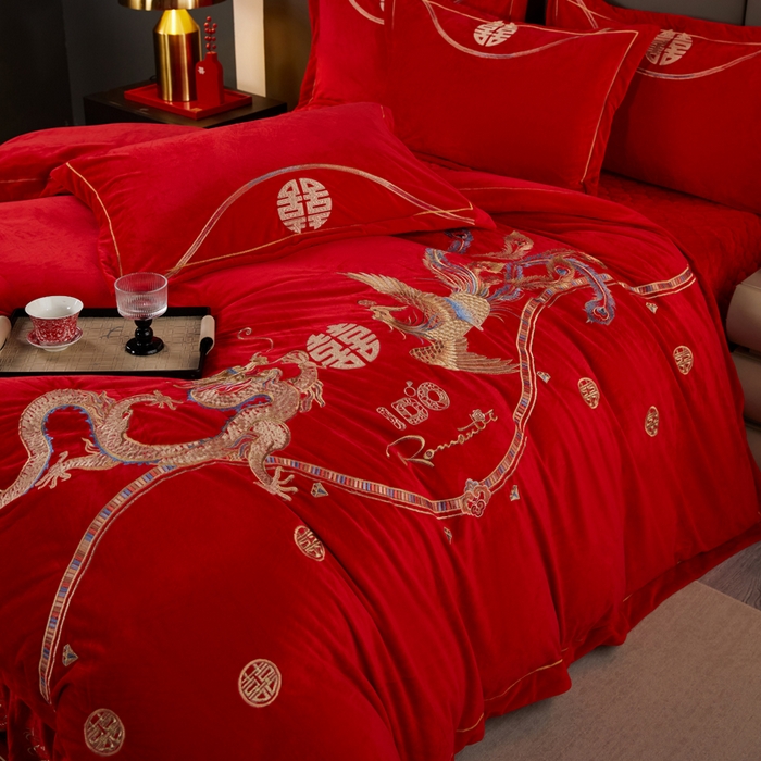 91家纺网 家纺一手货源 找家纺 青竹苑  2025新款婴儿绒刺绣婚庆四件套 龙凤蜜语