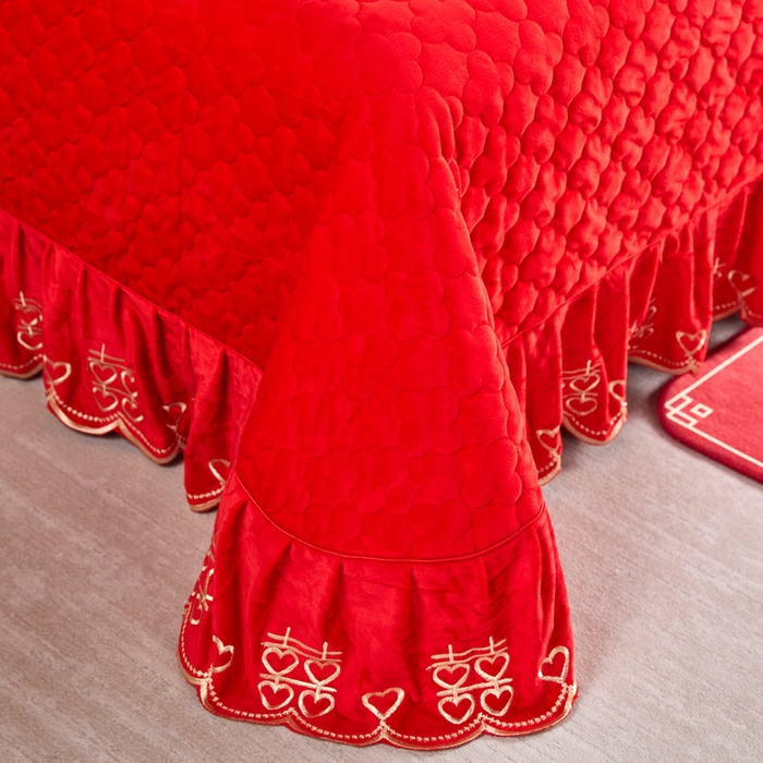 91家纺网 家纺一手货源 找家纺 青竹苑  2025新款婴儿绒刺绣婚庆四件套 喜气连连