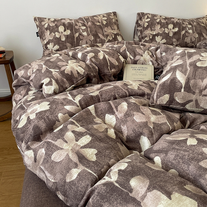 91家纺网 家纺一手货源 找家纺 一比一家纺 2025秋冬新款高克重棉麻原麻复古诧季风原麻四件套-简单款 花影棕