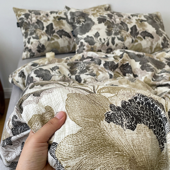 91家纺网 家纺一手货源 找家纺 一比一家纺 2025秋冬新款高克重棉麻原麻复古诧季风原麻四件套-简单款 陌上花开