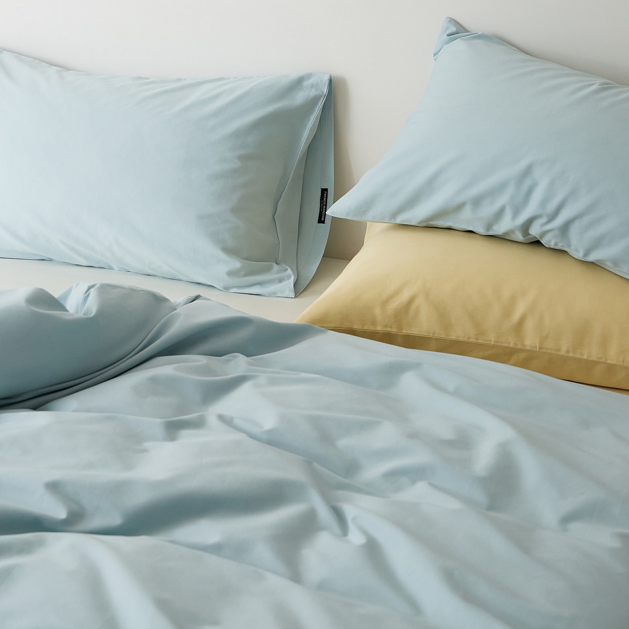 91家纺网 家纺一手货源 找家纺 EH家居 2025新款全棉磨毛纯色单枕套-云栖系列 云栖-海蓝