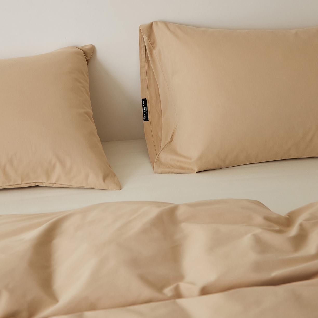 91家纺网 家纺一手货源 找家纺 EH家居 2025新款全棉磨毛纯色单枕套-云栖系列 云栖-布丁咖