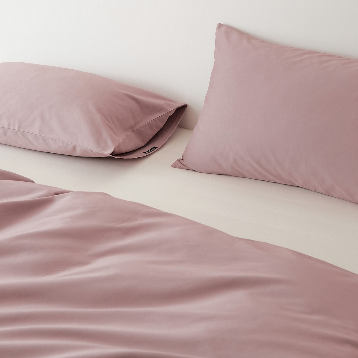 91家纺网 家纺一手货源 找家纺 EH家居 2025新款全棉磨毛纯色单枕套-云栖系列 云栖-粉紫色