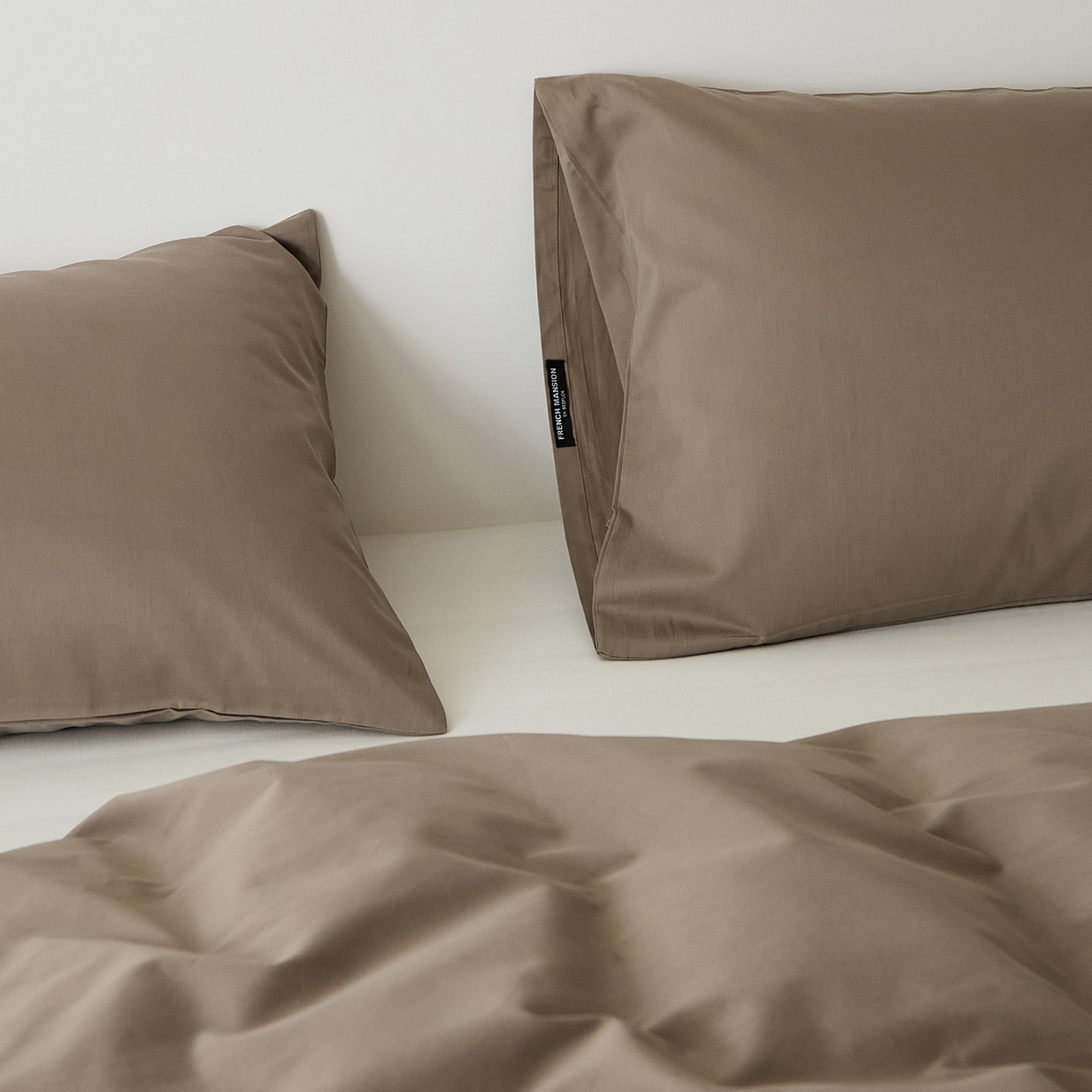 91家纺网 家纺一手货源 找家纺 EH家居 2025新款全棉磨毛纯色单枕套-云栖系列 云栖-高级咖