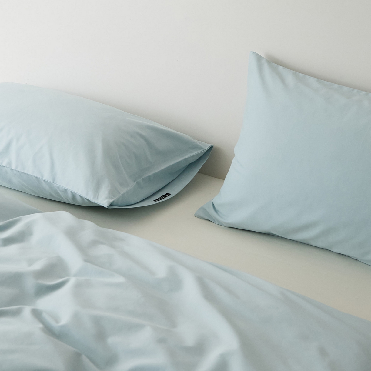 91家纺网 家纺一手货源 找家纺 EH家居 2025新款全棉磨毛纯色单枕套-云栖系列 云栖-海蓝