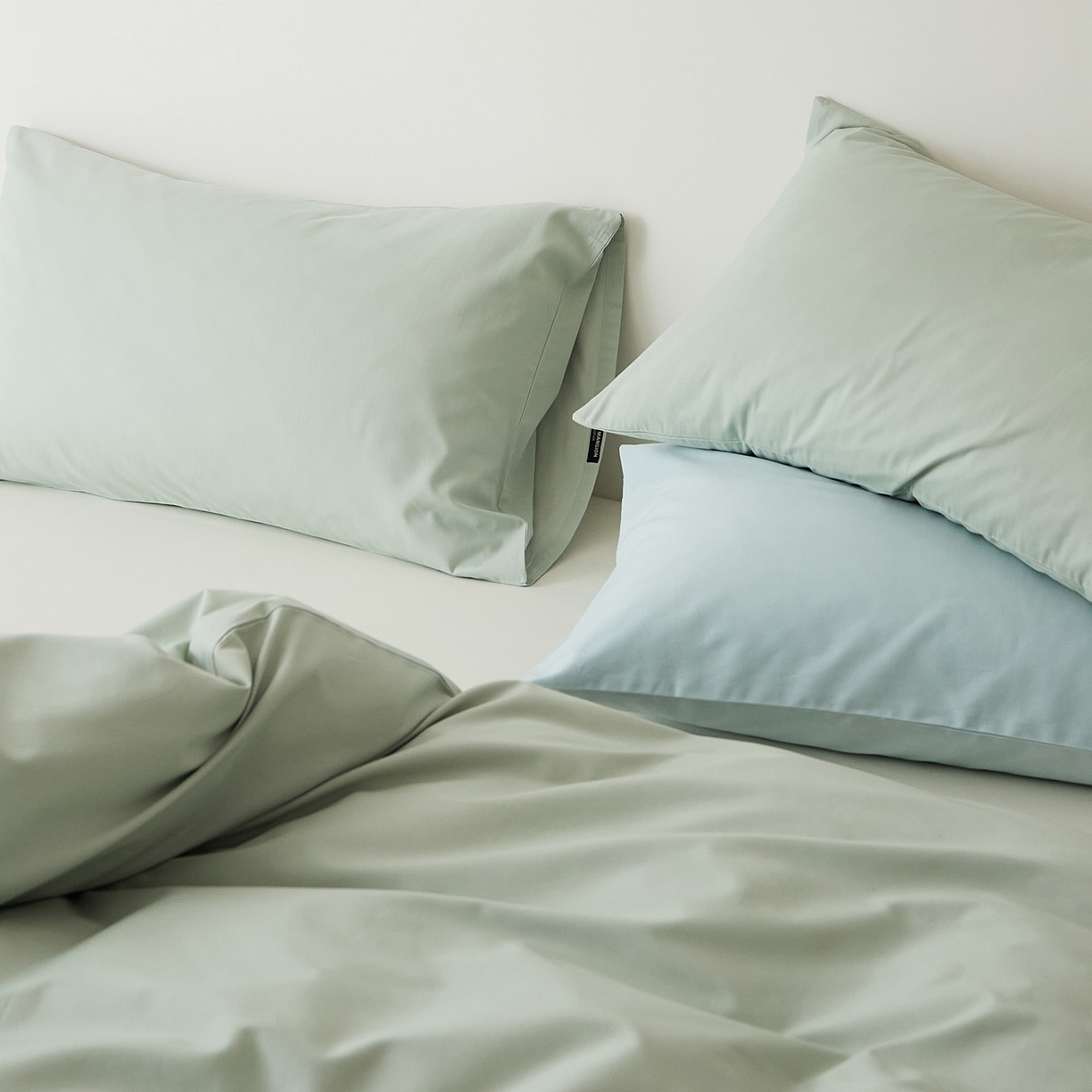 91家纺网 家纺一手货源 找家纺 EH家居 2025新款全棉磨毛纯色单枕套-云栖系列 云栖-景蓝色