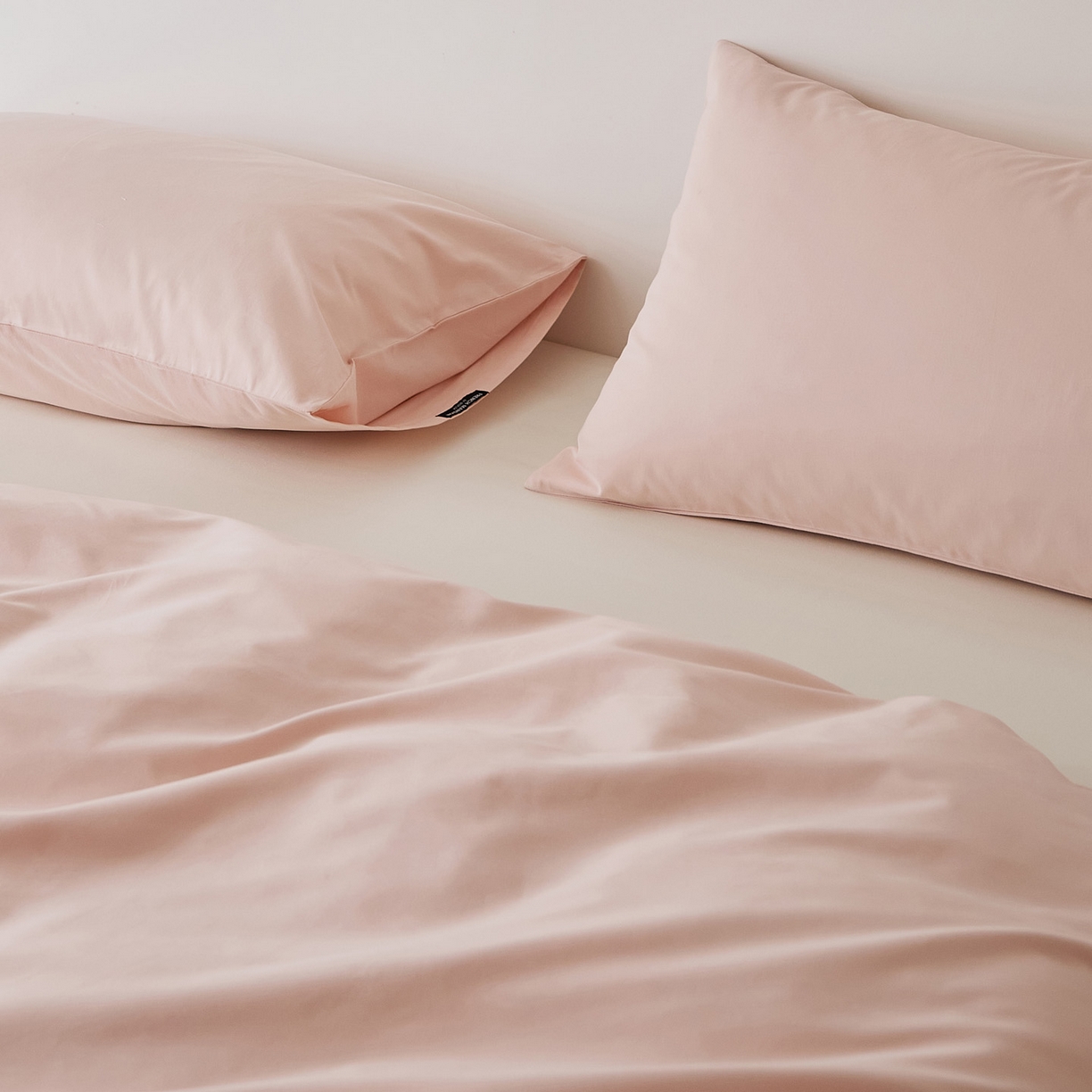 91家纺网 家纺一手货源 找家纺 EH家居 2025新款全棉磨毛纯色单枕套-云栖系列 云栖-莲粉色