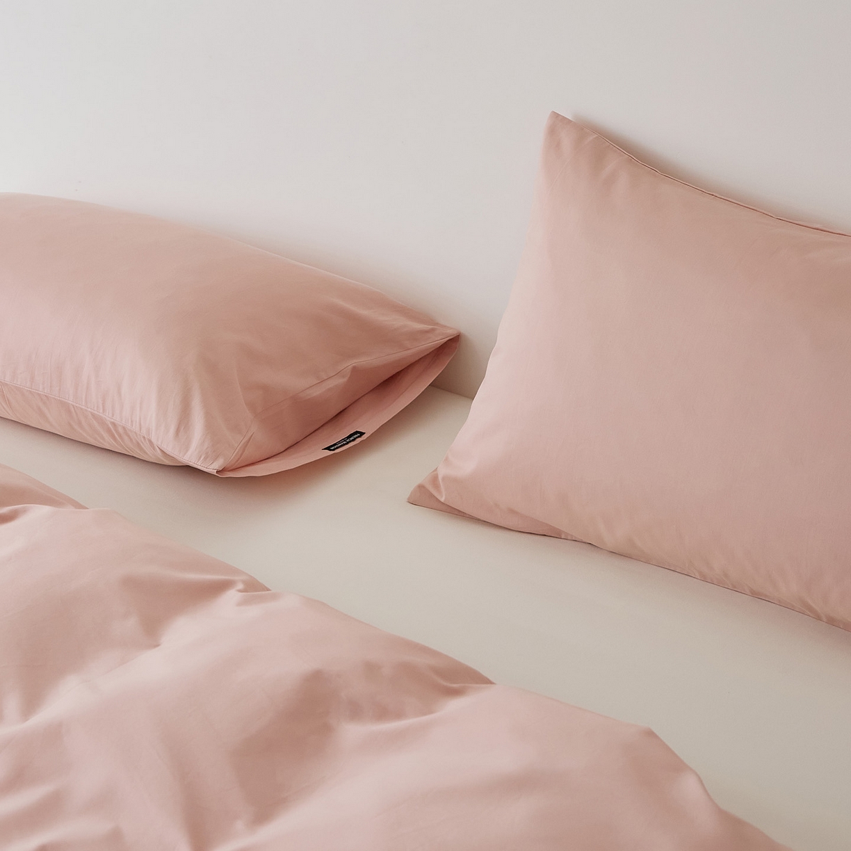 91家纺网 家纺一手货源 找家纺 EH家居 2025新款全棉磨毛纯色单枕套-云栖系列 云栖-水粉