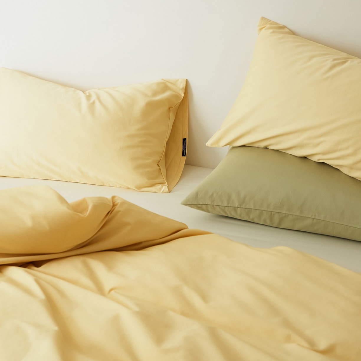 91家纺网 家纺一手货源 找家纺 EH家居 2025新款全棉磨毛纯色单枕套-云栖系列 云栖-樱黄