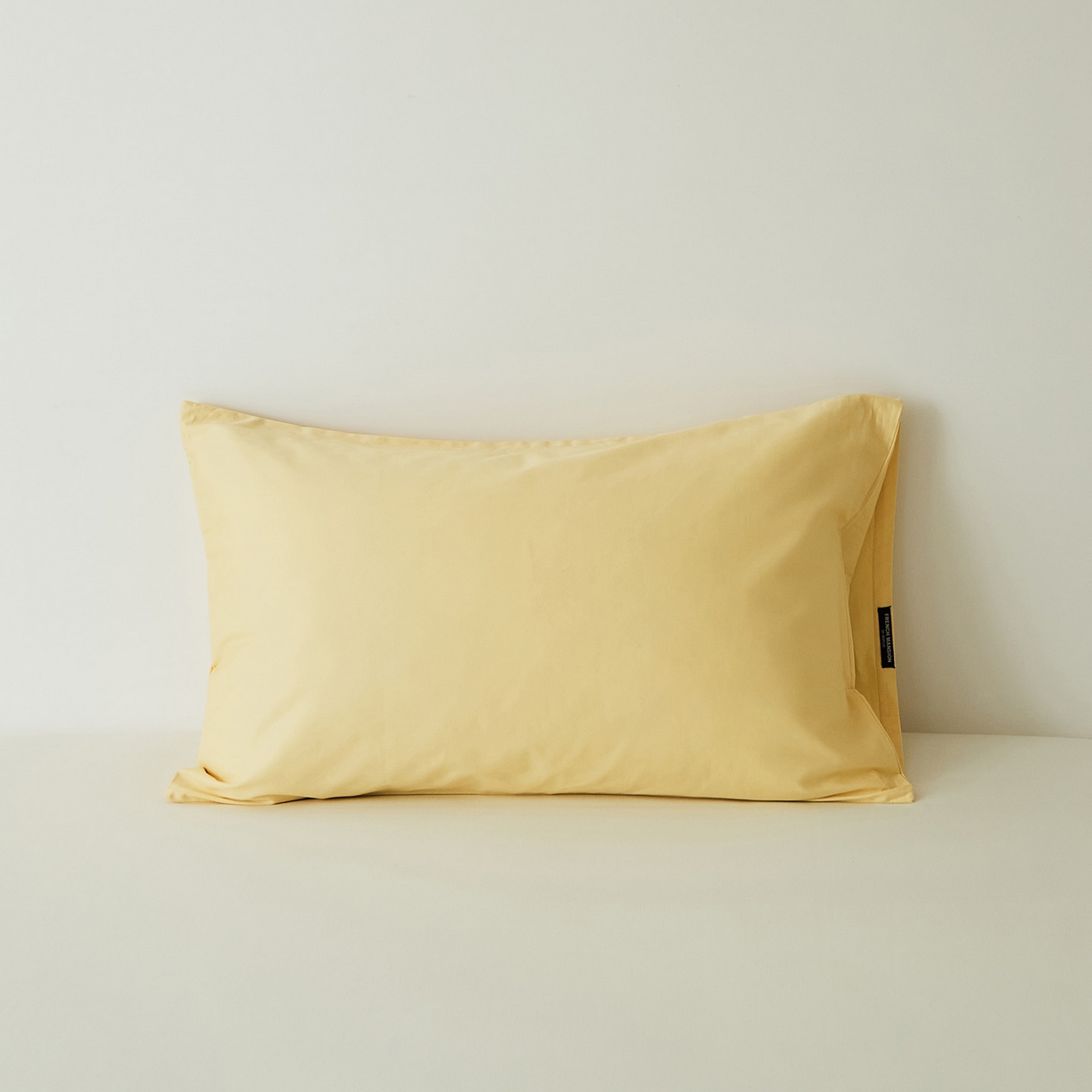 91家纺网 家纺一手货源 找家纺 EH家居 2025新款全棉磨毛纯色单枕套-云栖系列 云栖-樱黄