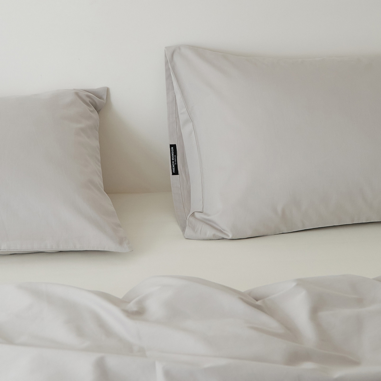 91家纺网 家纺一手货源 找家纺 EH家居 2025新款全棉磨毛纯色单枕套-云栖系列 云栖-云灰色