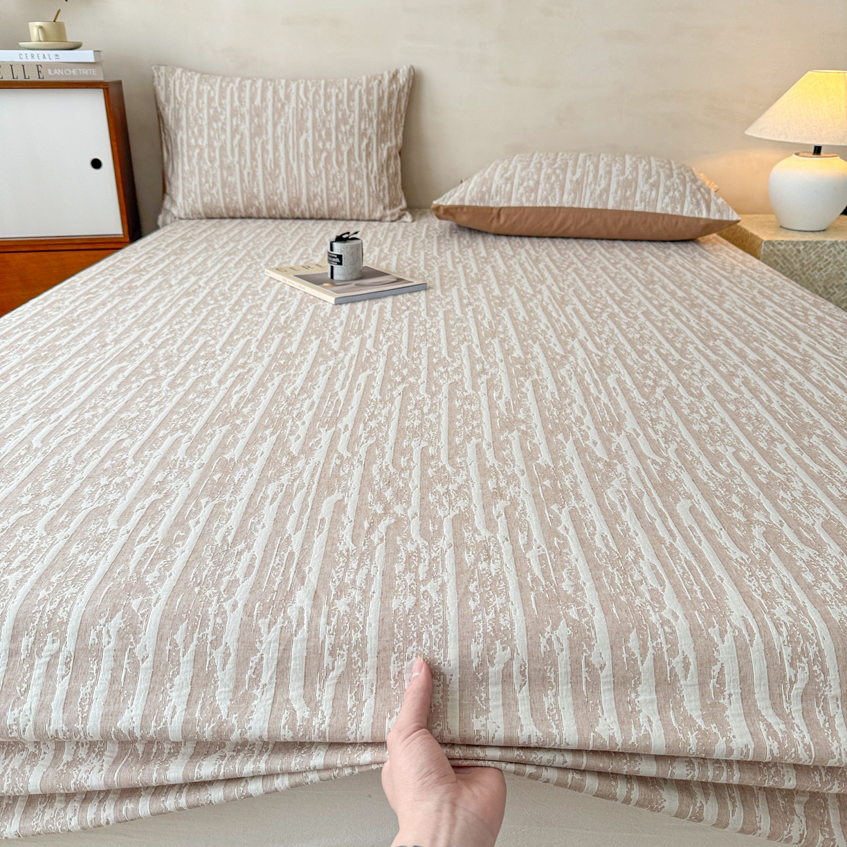 91家纺网 家纺一手货源 找家纺 眠博士 2025新款全棉纯棉三层纱床笠单品床笠床笠单件 三层纱床笠-流光卡其