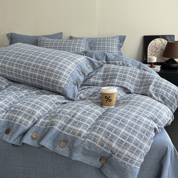 91家纺网 家纺一手货源 找家纺 七里香 2025秋冬新款A类加厚高克重亚麻复古风双层纱印花四件套 格颂