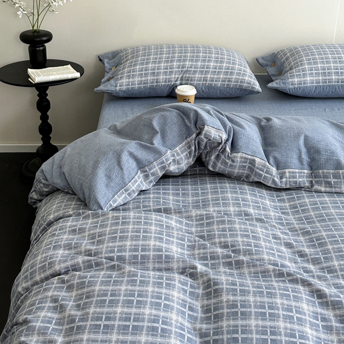 91家纺网 家纺一手货源 找家纺 七里香 2025秋冬新款A类加厚高克重亚麻复古风双层纱印花四件套 格颂